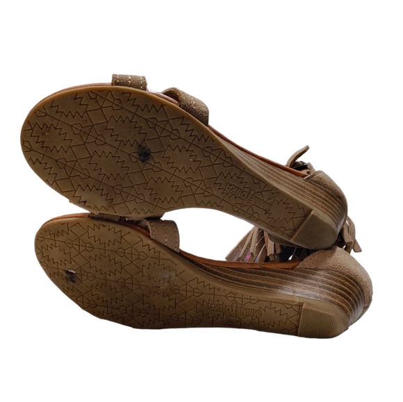 Minnetonka Tan Brown Suede Ankle Fringe Wedge Sandal Women's Size 7 - Picture 6 of 6
